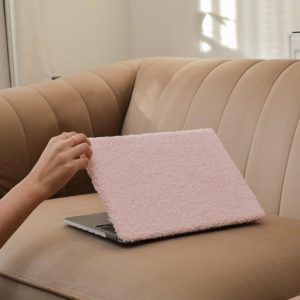 Cosy Teddy Macbook Case – Pink Laptop