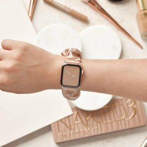 Scrunchie Apple Watch Strap – Caramel Latte Apple Watch Straps